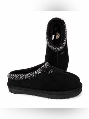 UGG Women's Black Suede Sherpa Clog Slippers Contrast Stitching Mules 9 NEW